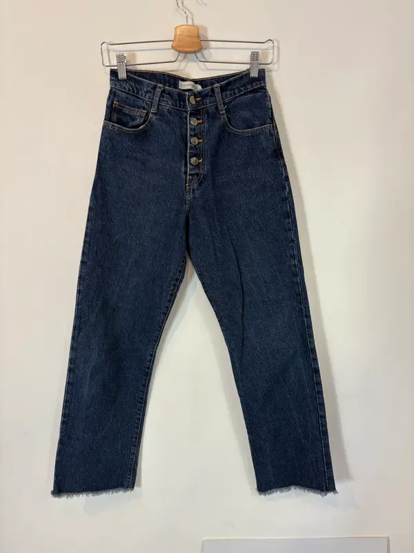 CLOTSY BRAND. Denim recto abotonado