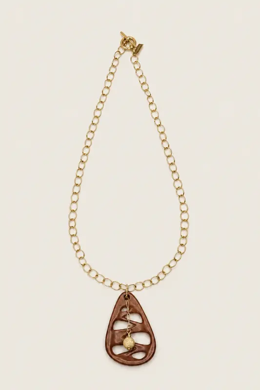 Collar Con Colgante De Madera