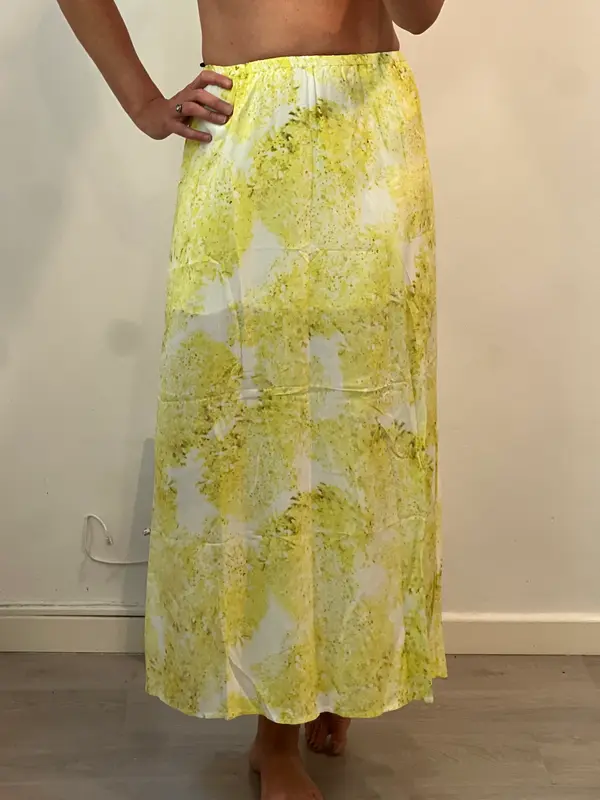 COMPTOIR DES COTONNIERS. Falda midi fluida estampados. T S