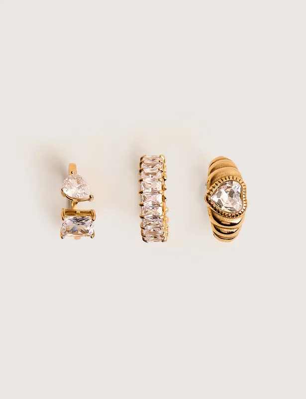 Conjunto de 3 anillos dorados con diamantes