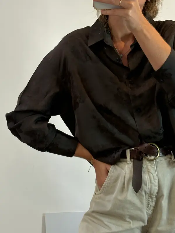 CORDERA. Camisa negra jacquard