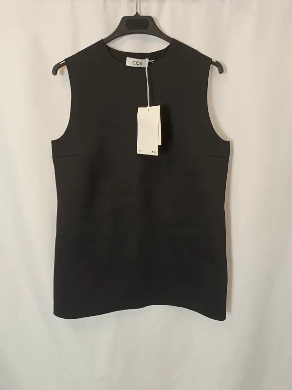 COS. Top negro neopreno T.s