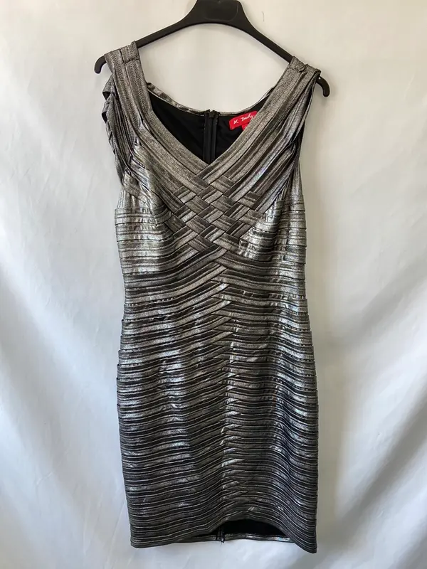 DERHY. Vestido plateado T.s