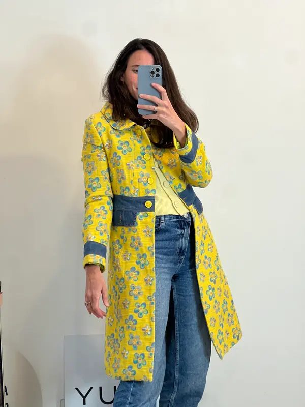 DOLCE&GABANA. Abrigo amarillo flores T.xs/s