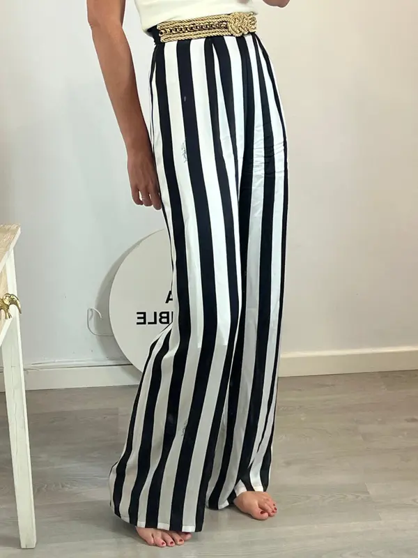 ELISABETTA FRANCHI. Pantalón de seda palazzo rayas T.42