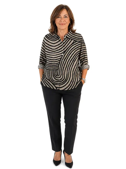 Elsa | Blusa Negra de Corte Fluido