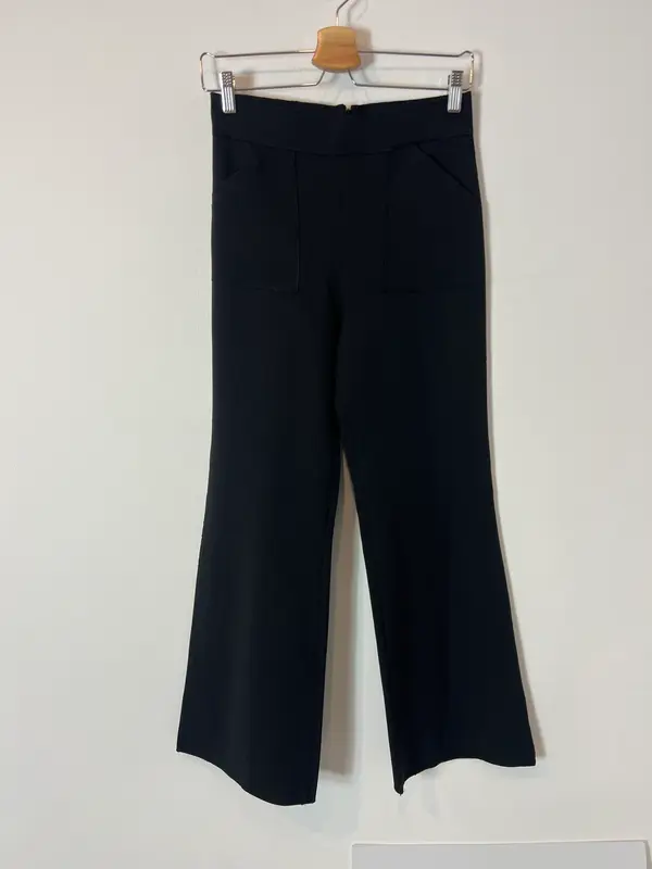 ERRE. Pantalón negro ancho T.36