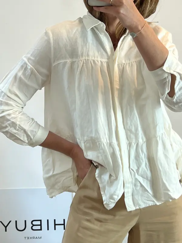 ESPRIT. Blusa blanca roto volantes. T M