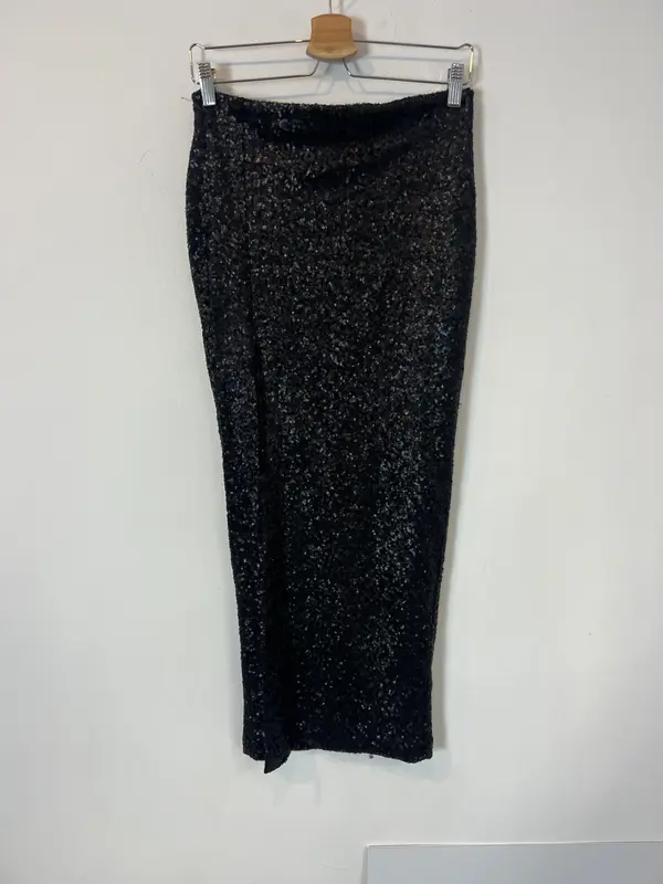 ETXART&PANNO. Falda midi lentejuelas mini abertura. T L