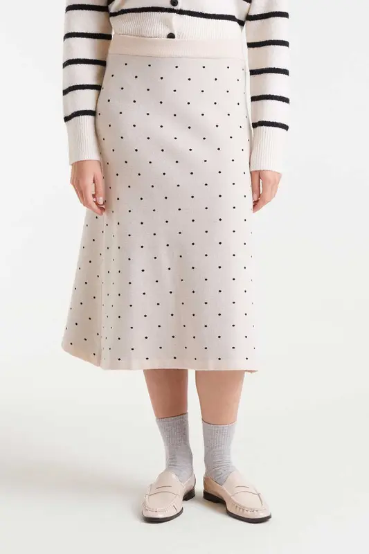 FALDA PUNTO ESTAMPADA LUNARES