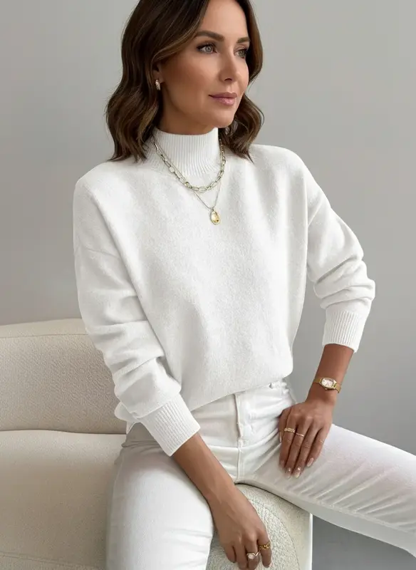 Fashionable Roll Neck Jumper