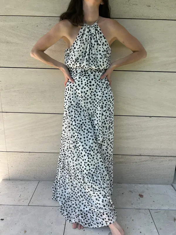 FORMULA JÓVEN. Vestido largo blanca lunares T.s