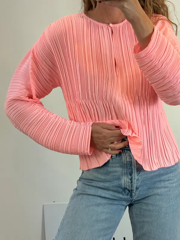 FORTE FORTE. Blusa fluida plisada flúor