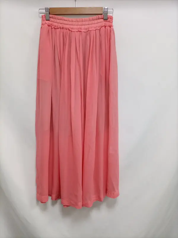 FORTE FORTE. falda midi fluida rosa claro