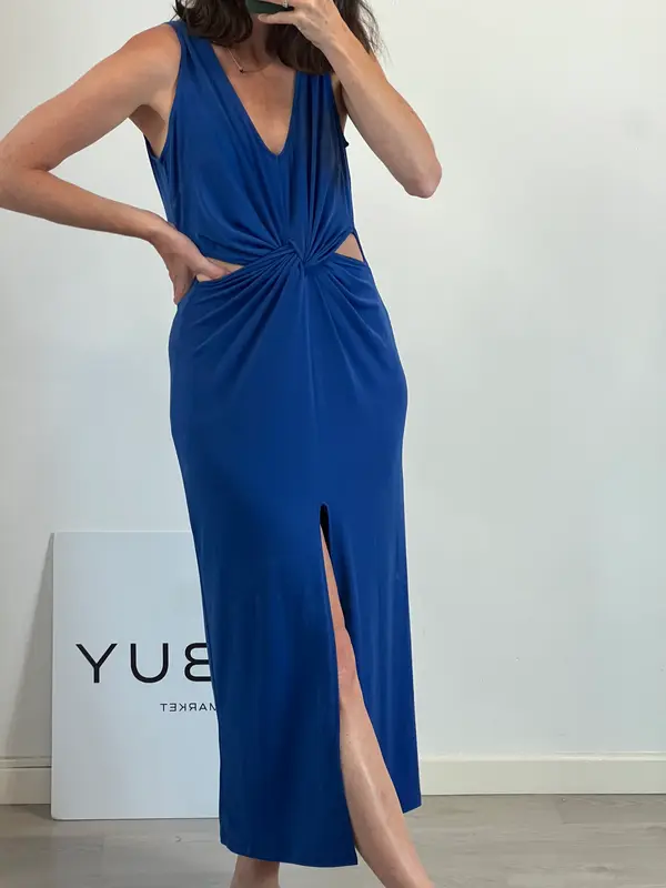 GLAMOROUS. Vestido midi azul aberturas. T M