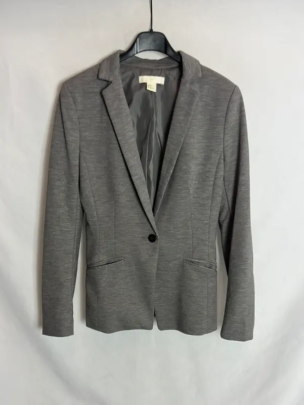 H&M.Blazer gris jaspeada T.36
