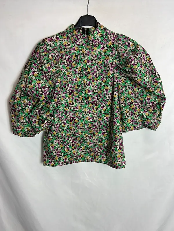 H&M. Blusa flores mangas abullonadas T.s