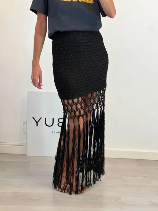 H&M EDITION. Falda corché larga flecos