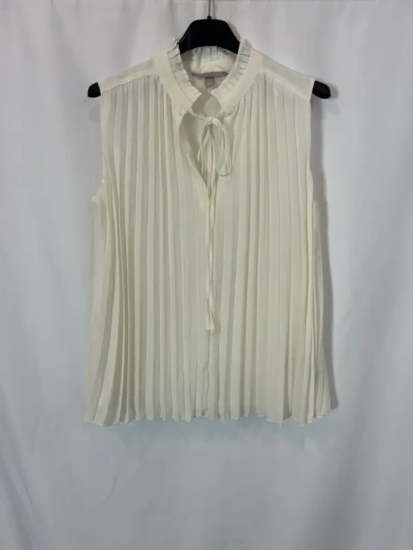H&M. Top color crudo plisado. T XS