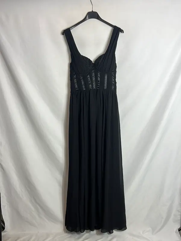 H&M. Vestido negro largo detalle lencero. T 38