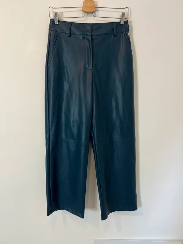 HARMONT&BLAINE. Pantalón efecto piel azul  T.40
