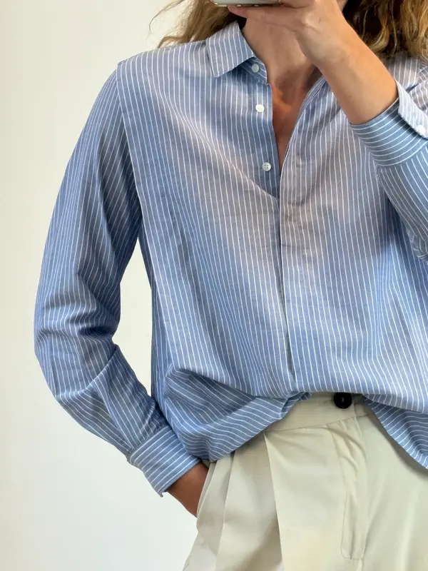 HARTFORD. Camisa azul rayas