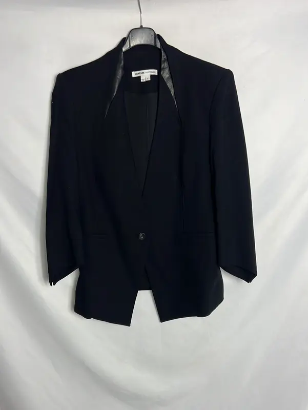 HELMUT LANG. Blazer negra asimetrica . T 8 (L)