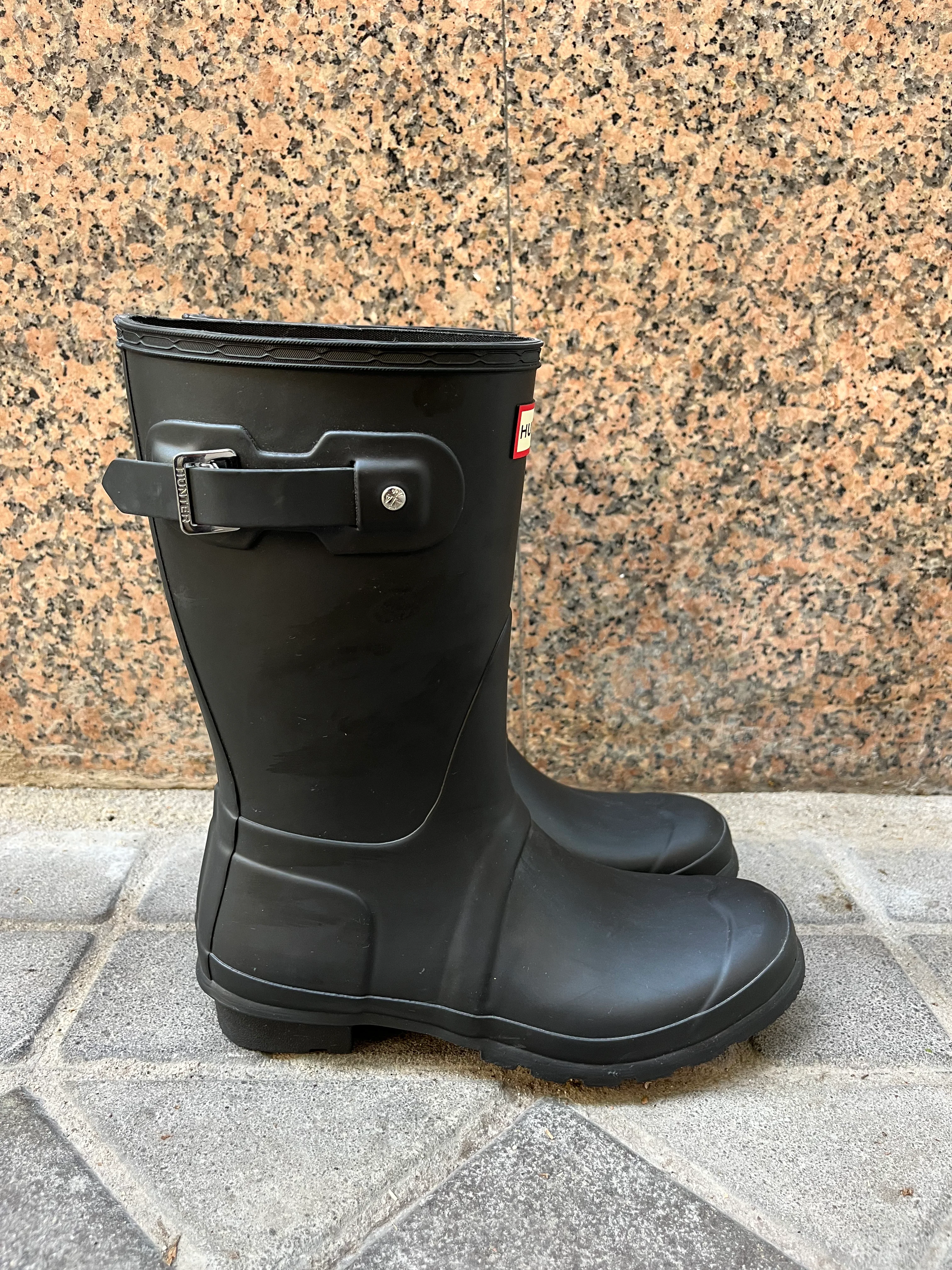 HUNTER. Botas negras media caña. T 39