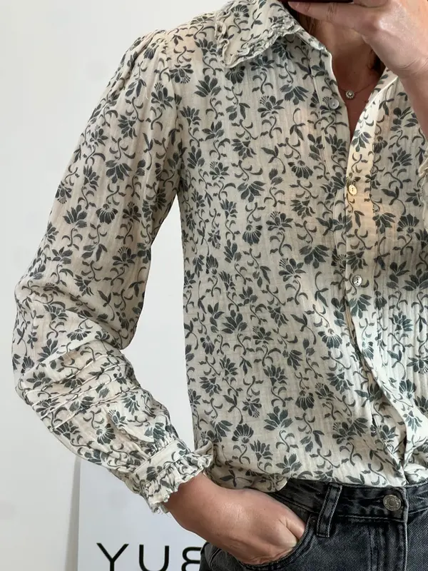 INTROPIA. Blusa textura estampada. T S
