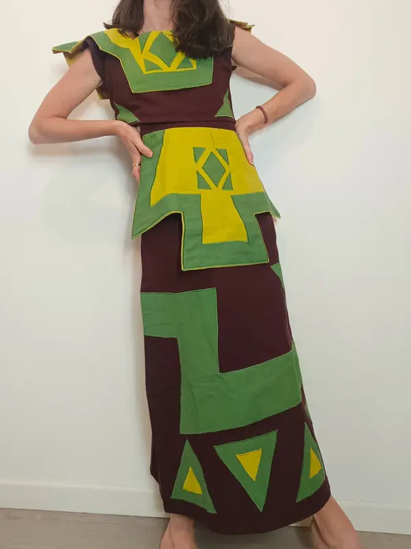 IQ COLLECTION. Total look granate bordado T.xs
