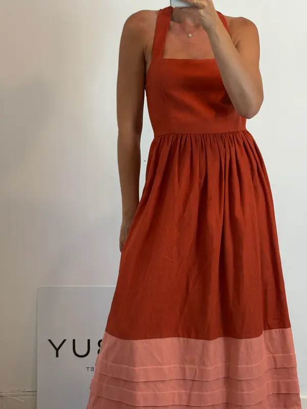IQ COLLECTION. Vestido largo bicolor espalda cruzada. T M