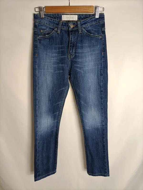 IRO. Pantalón vaquero clásico T.26(36)