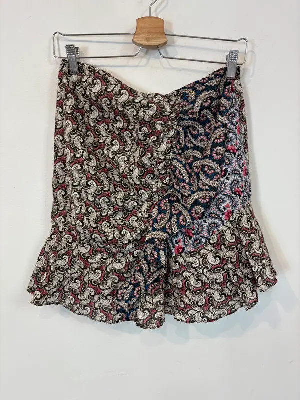 ISABEL MARANT. Falda corta estampada volante