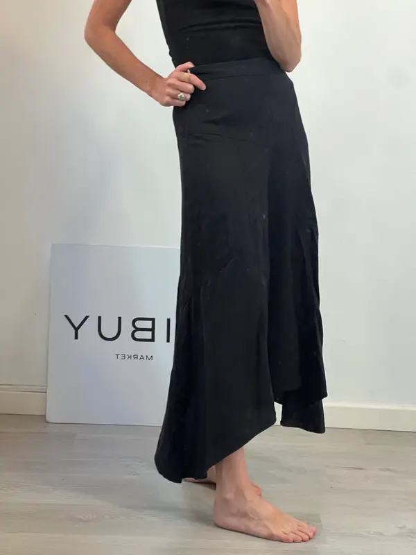 ISABEL MARANT. Falda midi negra asimétrica
