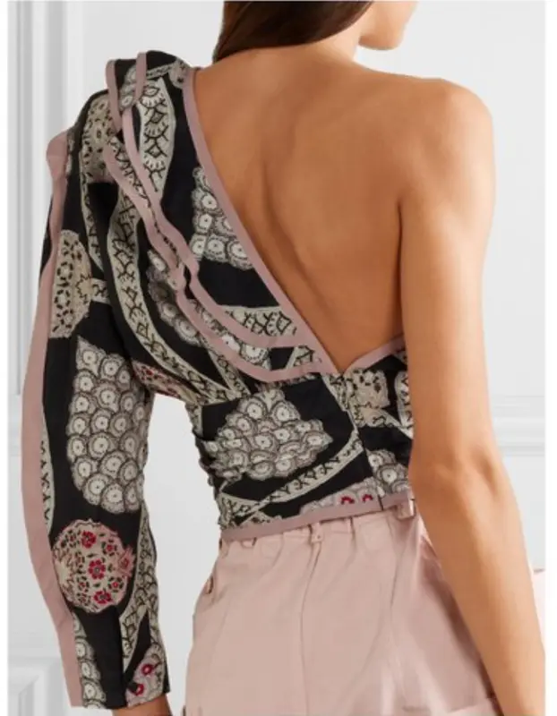 ISABEL MARANT. Top estampado asimétrico volante