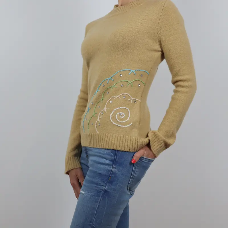 Jersey beige detalle bordado Grupo C&Y Fashion
