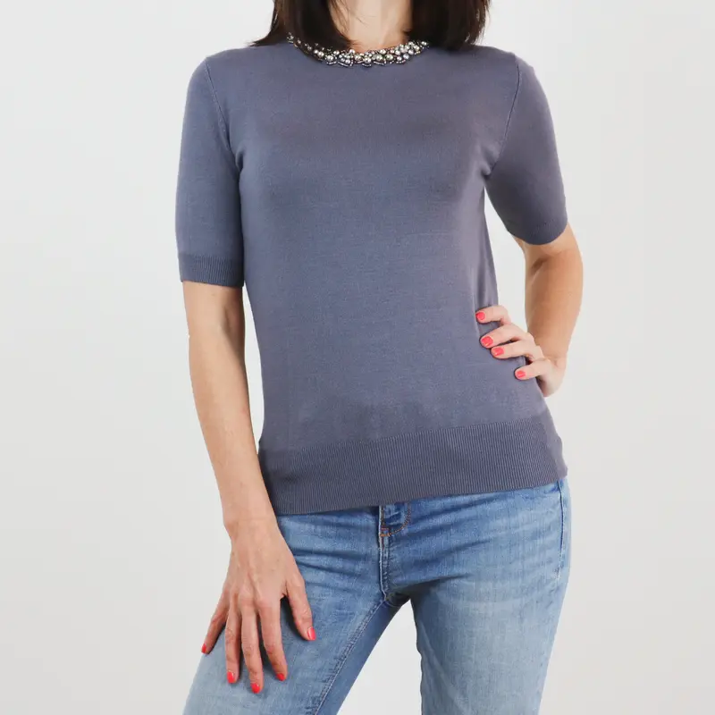 Jersey de manga corta cuello perlas Zara