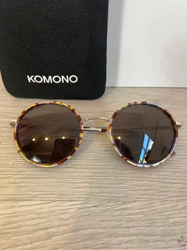 KOMONO. Gafas de sol montura circular colores