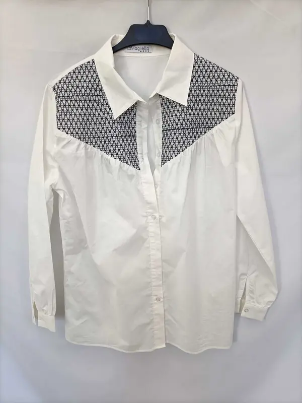 LA MAGLIETTA. Blusa blanca detalle negro Tu (m/l)