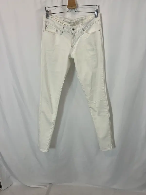 LEVI´S . Denim blanco skinny. T 30 (40)