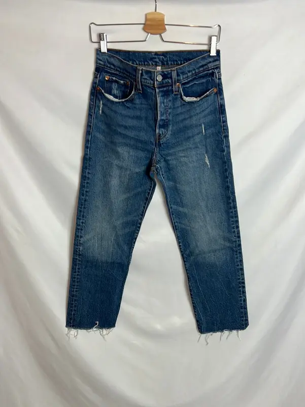 LEVI’S. Denim cropped rectos. T 27 (36)