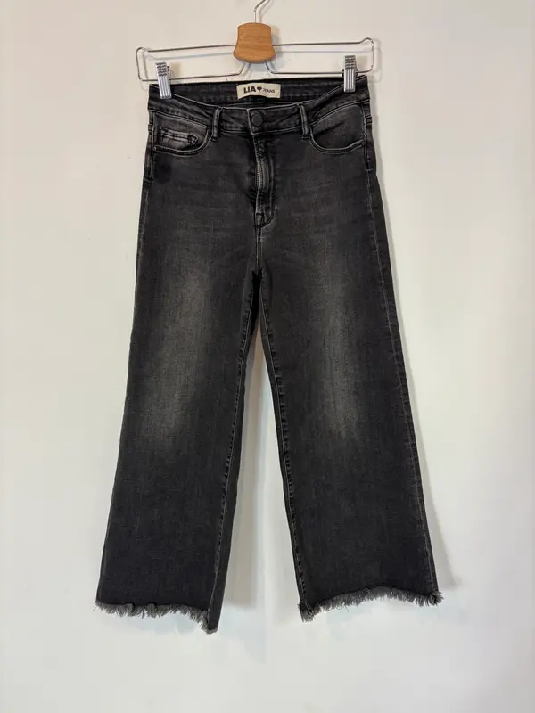 LIA JEANS. Denim cropped gris
