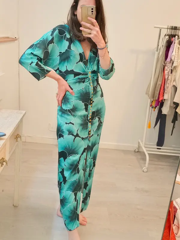 LOLA LI. Vestido midi abotonado. T 38