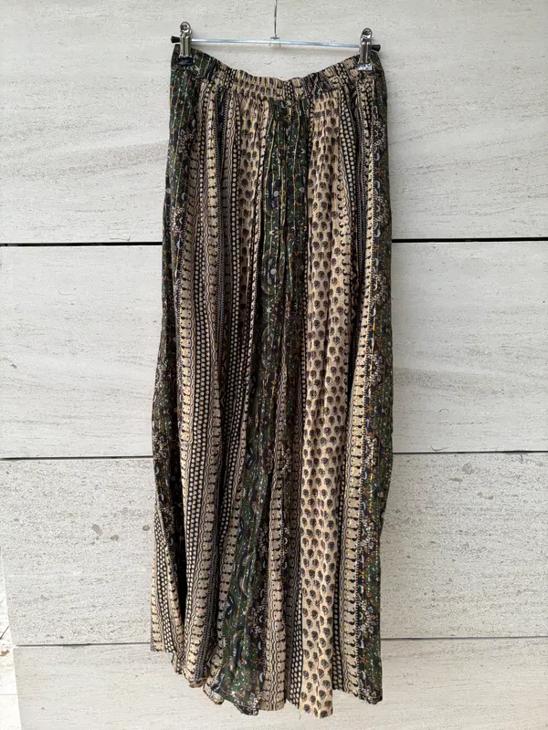 LOUIZON. Falda midi estampado