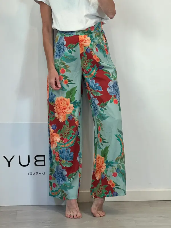 LUNA LLENA. pantalón fluido flores