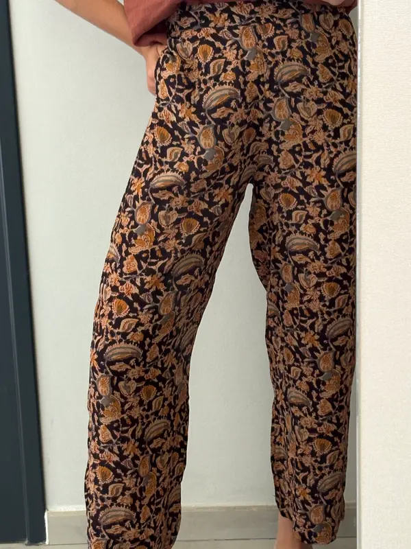 MAISON HOTEL. Pantalón estampado viscosa. T S