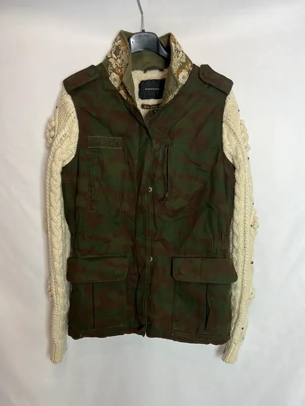 MAISON SCOTCH. Cazadora camuflaje T.1(s)