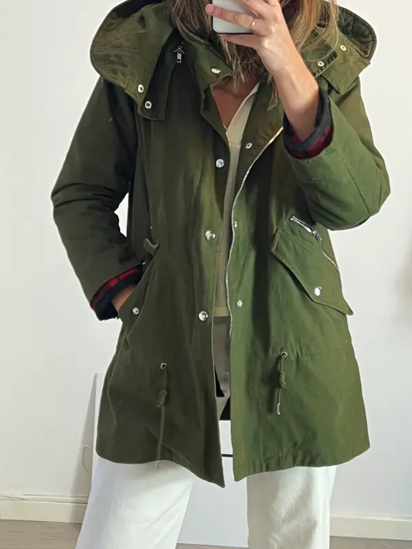 MAJE. Parka verde con forro T.0(S)