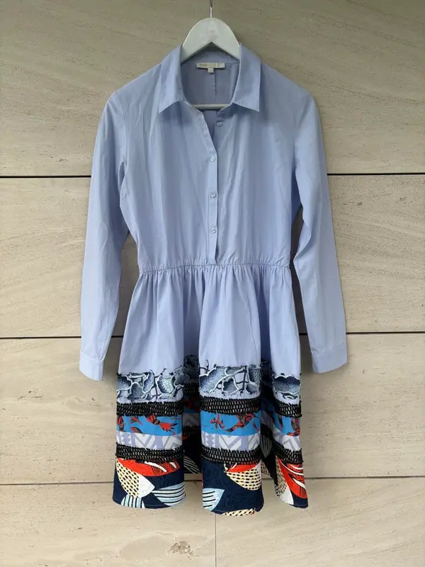 MAJE. Vestido corto detalles bordados