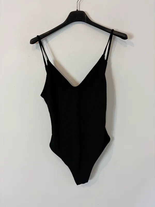 MANGO. Bañador negro textura. T S
